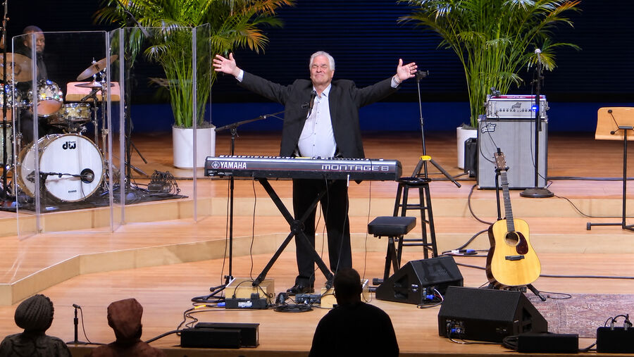 Terry MacAlmon at the piano