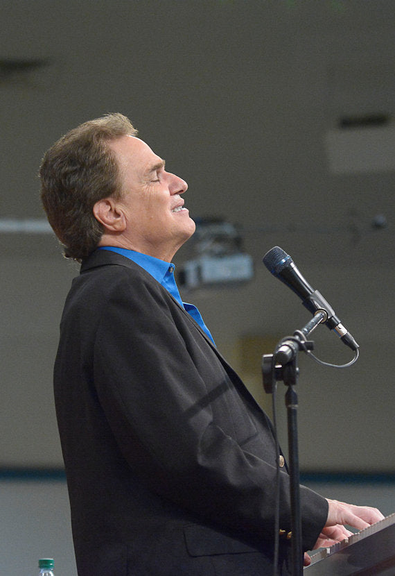 In The Presence Of Jehovah Lyrics Terry Macalmon Biography Terry MacAlmon – New Glory International